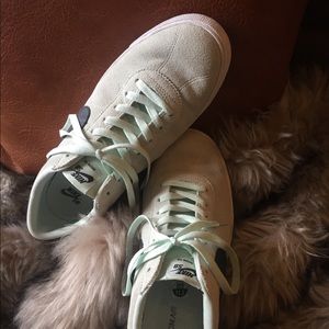 Nike SB Bruin Zoom PRM SE  Sued mint /black